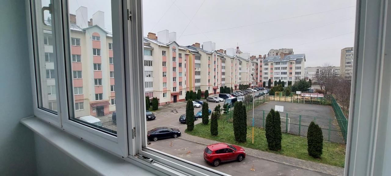 Елітні Апартаменти Біля Трц Порт-Сіті Lutsk Exterior photo
